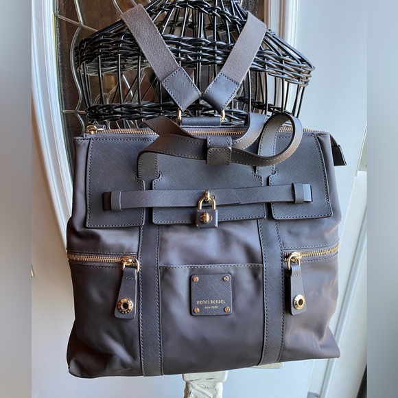💕 Gently Loved Henri Bendel Jetsetter Convertible Bag in Gray ✨ - Picture 4 of 15